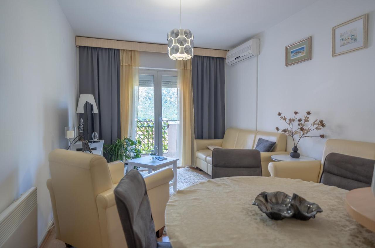 Appartement Sunshine à Kotor Extérieur photo