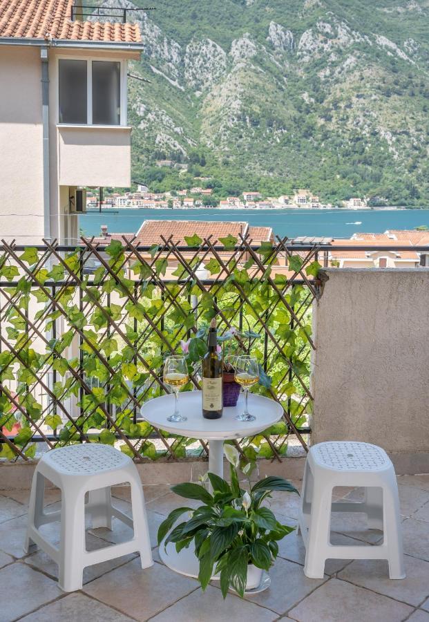 Appartement Sunshine à Kotor Extérieur photo
